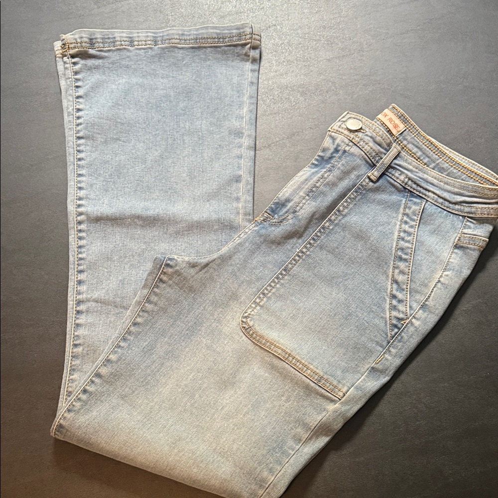 Women’s Knox Rose flare jeans 
Size 10 inseam 31